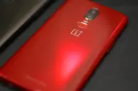 Gallery: The Red OnePlus 6 Sets the Standard For How Red Phones Should Look 7 OnePlus 6 in Red
