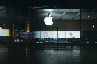 apple iphone 17 ai trail