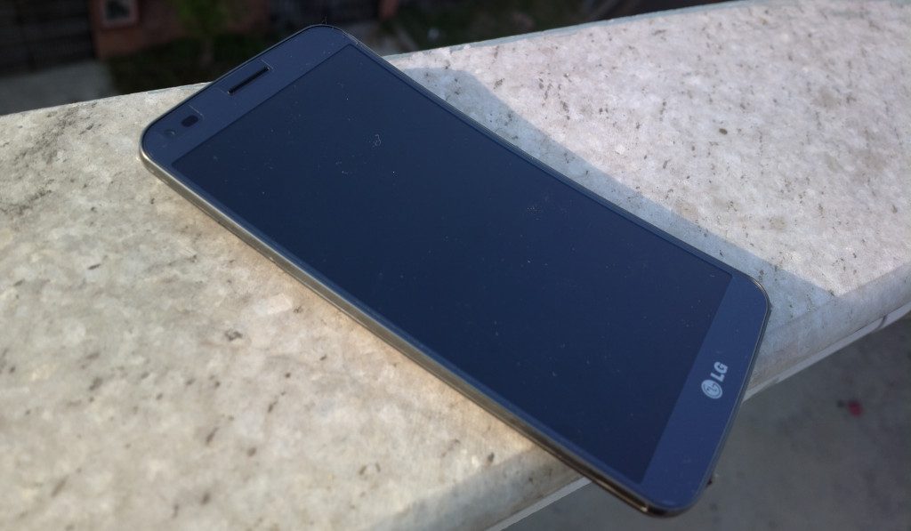 Despite being made from plastic, the G Flex doesn't look or feel cheap.