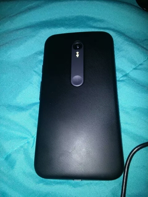 Moto G (2015) leaks in photos; Alleged specs point to a 5-inch screen, 1GB RAM and more 3 Moto G3