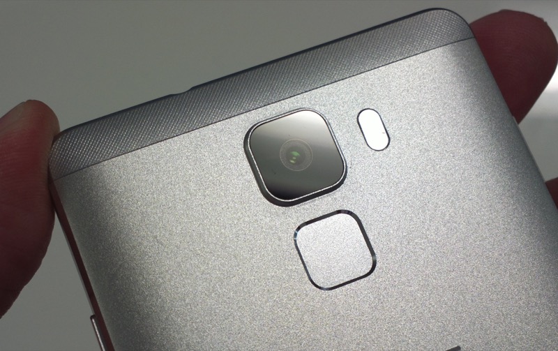 Huawei Honor 7 camera and fingerprint sensor