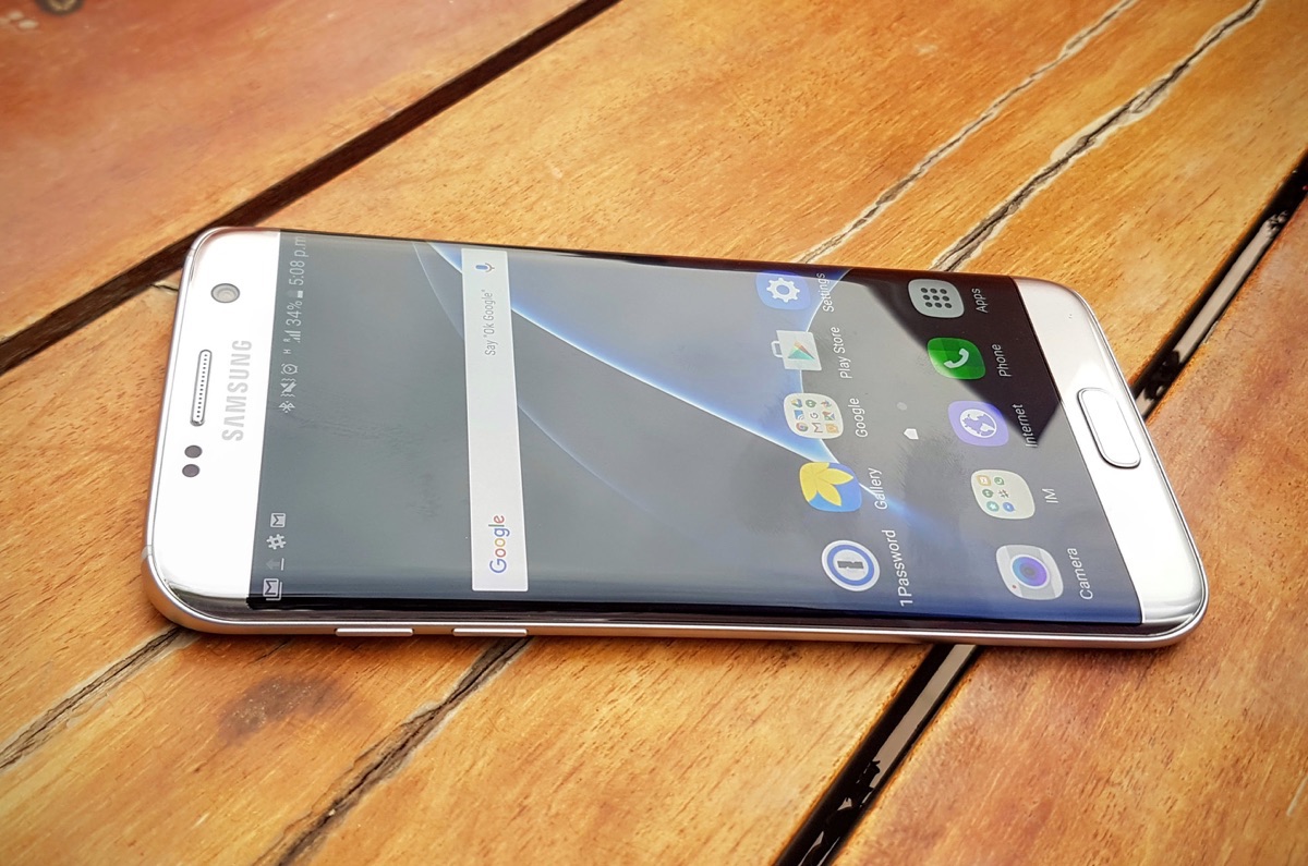 Galaxy S7 edge silver