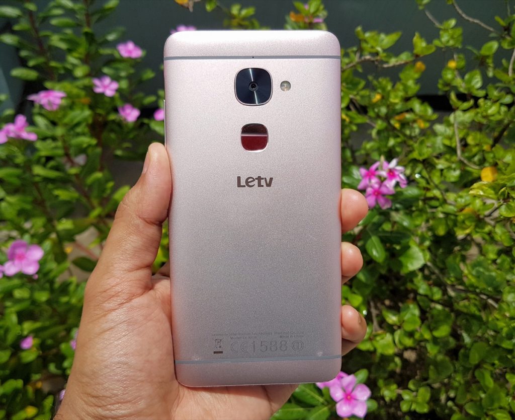 Le 2 rear