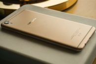Oppo R9 rear shot