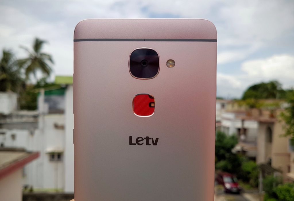 le 2 camera