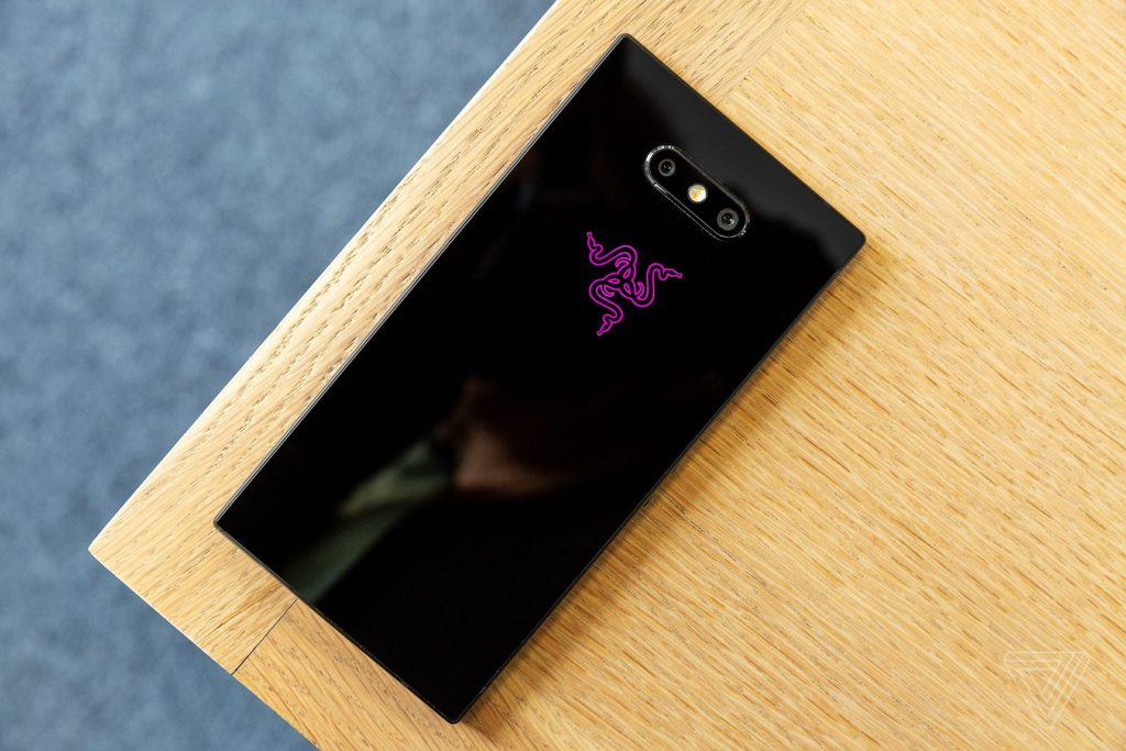 Razer Phone 2 features a Chroma back logo