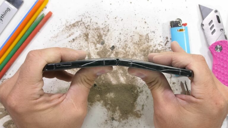 Samsung Galaxy Z Flip 4 Durability Test