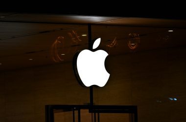 apple liquid glass clarity boost