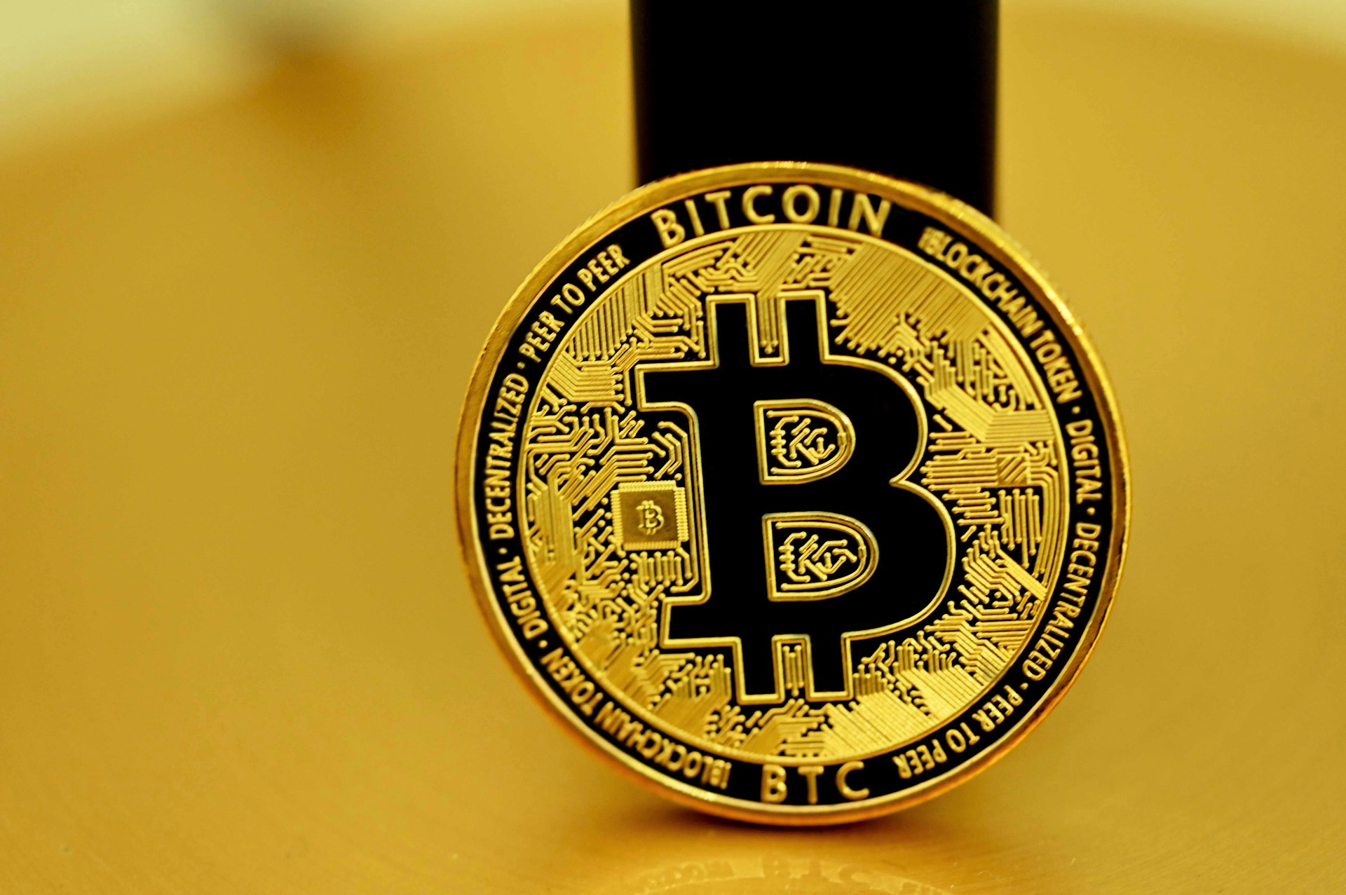 bitcoin satoshi era whale sells